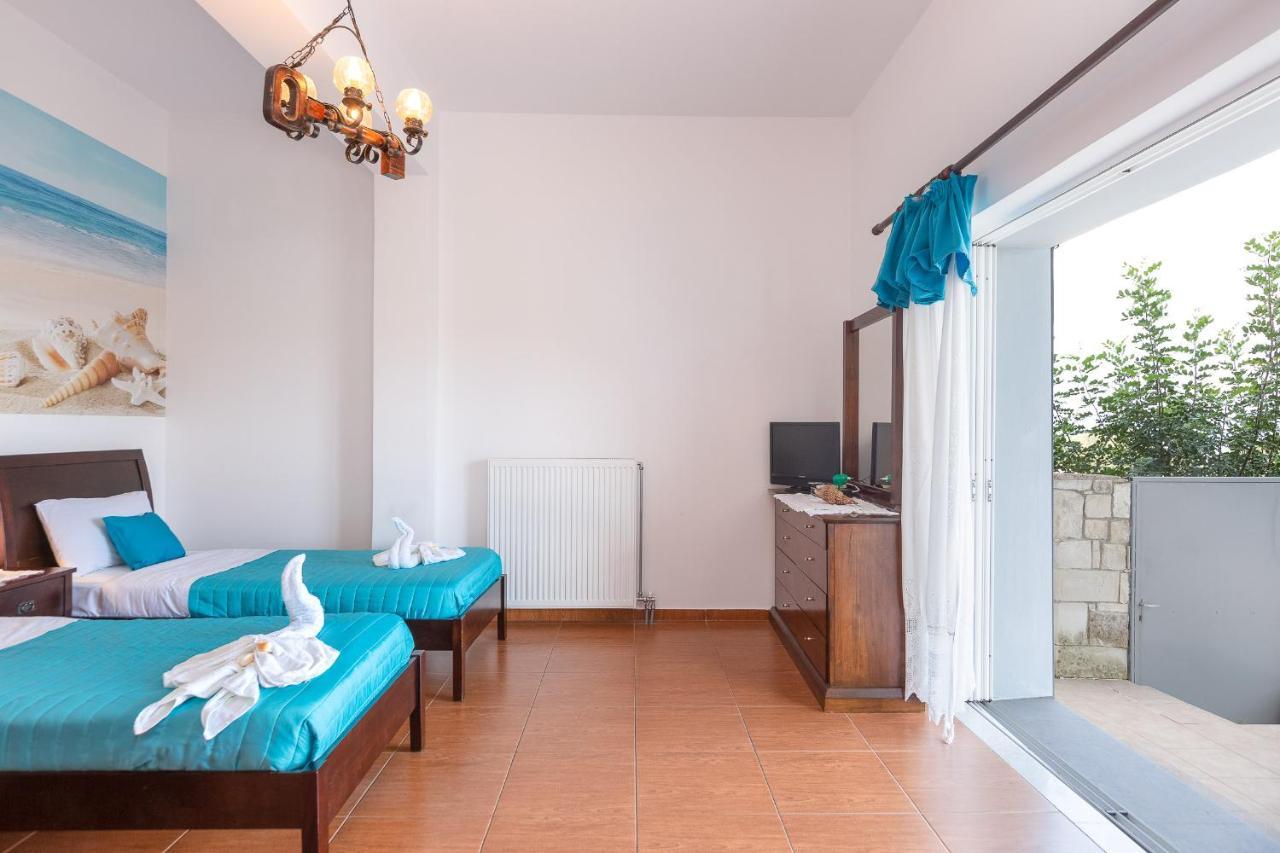 Ekaterini Vip Villa Plaka  Exterior photo
