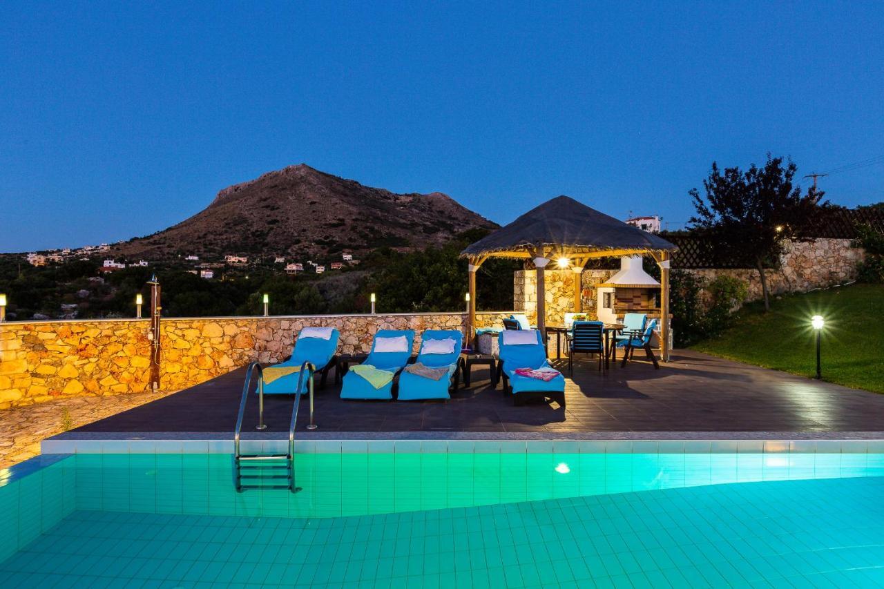 Ekaterini Vip Villa Plaka  Exterior photo