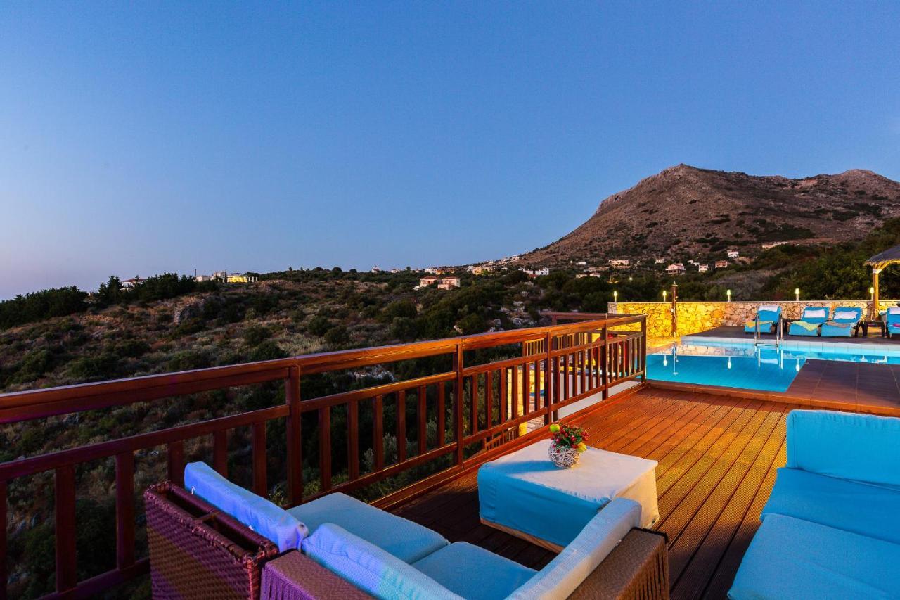 Ekaterini Vip Villa Plaka  Exterior photo